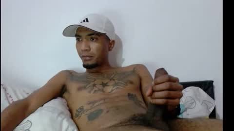 Snapshot of comoseria1927realg4life chatting on December 14, 2025, 5:02 am comoseria1927realg4life online show from December 14, 2025, 5:02 am