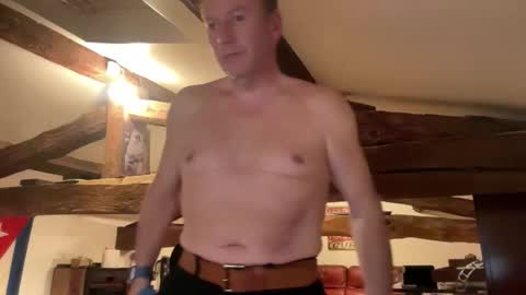 Snapshot of compay69 chatting on February 2, 2026, 5:33 pm compay69 online show from February 2, 2026, 5:33 pm