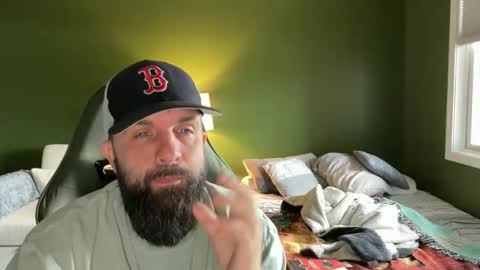 Snapshot of concentralized chatting on December 1, 2025, 5:51 pm Matt online show from December 1, 2025, 5:51 pm