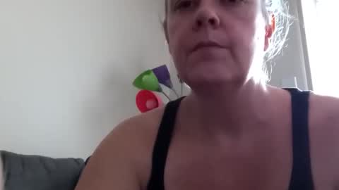 conchettap online show from November 16, 2025, 7:41 pm