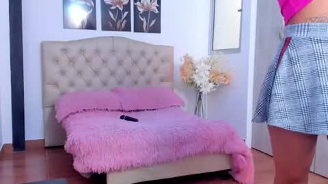 conni_f00x online show from July 15, 2026, 9:42 pm