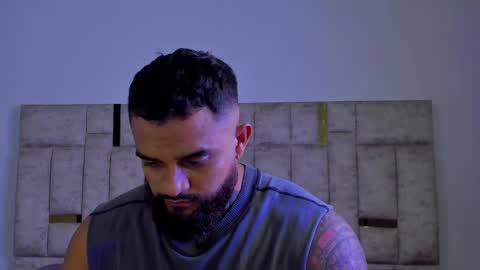 rusfegui online show from November 20, 2025, 12:00 am