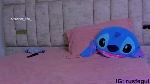 rusfegui online show from February 5, 2026, 2:33 pm