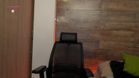 connor_h1 online show from April 11, 2026, 4:28 am