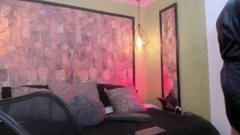 Connor King1 online show from December 23, 2024, 7:30 pm