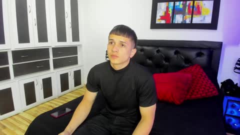 Connor King1 online show from December 26, 2024, 12:16 pm