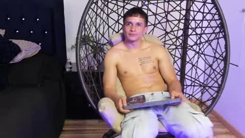 Connor King1 online show from December 30, 2024, 6:27 pm