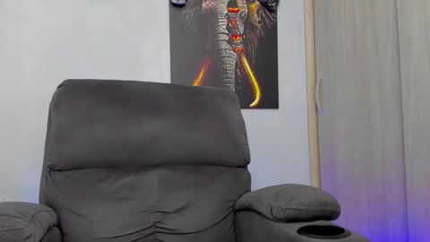 Snapshot of connorkingg chatting on February 17, 2025, 4:48 pm CONNORKING online show from February 17, 2025, 4:48 pm