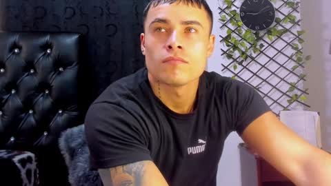 Connor Smith online show from December 30, 2024, 2:08 pm