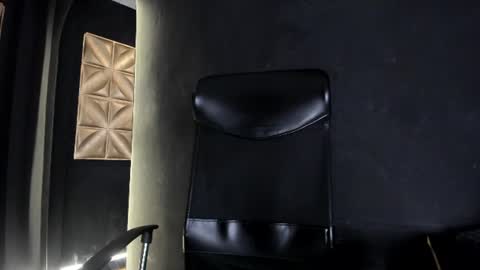 Snapshot of connywellss chatting on June 11, 2026, 12:32 am Nilo Solem online show from June 11, 2026, 12:32 am