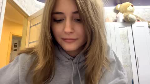 Snapshot of constancefanny chatting on February 11, 2026, 3:39 pm Amelia online show from February 11, 2026, 3:39 pm