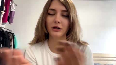 Snapshot of constancefanny chatting on February 16, 2026, 12:56 pm Amelia online show from February 16, 2026, 12:56 pm