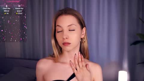 Hello im Sofia Welcme to my room .More hugs and kiss for you online show from October 3, 2025, 7:27 am