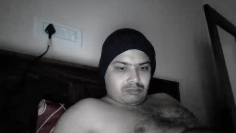 Cool Breeze09 online show from January 26, 2025, 2:24 am