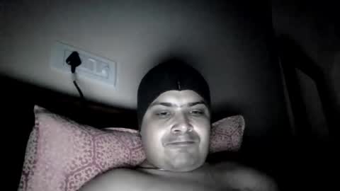 Cool Breeze09 online show from February 8, 2025, 9:57 pm