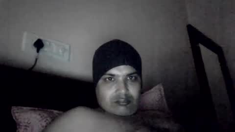 Cool Breeze09 online show from February 23, 2025, 7:49 pm