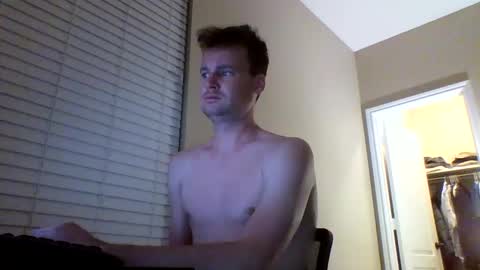 Snapshot of cooldude122222 chatting on December 15, 2024, 6:51 am cooldude122222 online show from December 15, 2024, 6:51 am