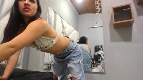 Snapshot of cooperemma_ chatting on December 2, 2025, 9:54 pm CooperEmma online show from December 2, 2025, 9:54 pm