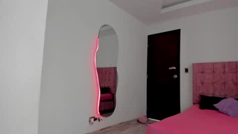 Snapshot of cora22_ chatting on July 1, 2026, 7:57 pm CORA online show from July 1, 2026, 7:57 pm