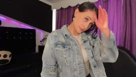 Coral  online show from February 17, 2026, 12:45 pm