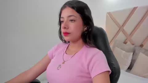 Snapshot of coral_taylorr chatting on September 23, 2025, 12:19 pm Coral online show from September 23, 2025, 12:19 pm