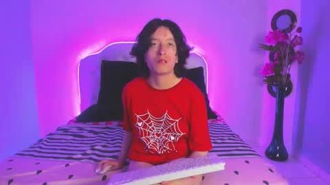 Coral and Ocean online show from January 8, 2026, 6:43 pm