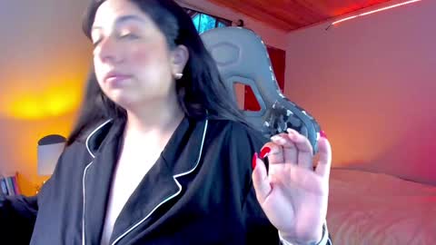 Snapshot of coraline_latin chatting on December 21, 2024, 10:08 pm Coraline online show from December 21, 2024, 10:08 pm