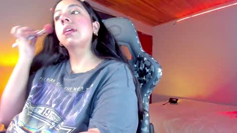 Snapshot of coraline_latin chatting on January 8, 2025, 9:34 pm Coraline online show from January 8, 2025, 9:34 pm