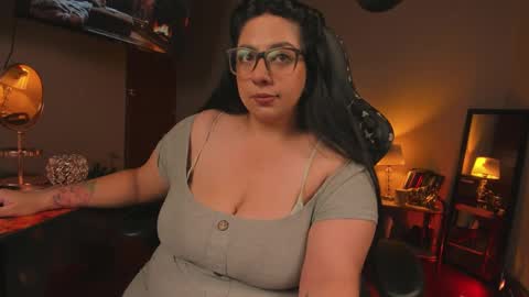 Snapshot of coraline_latin chatting on February 22, 2025, 12:27 am Coraline online show from February 22, 2025, 12:27 am