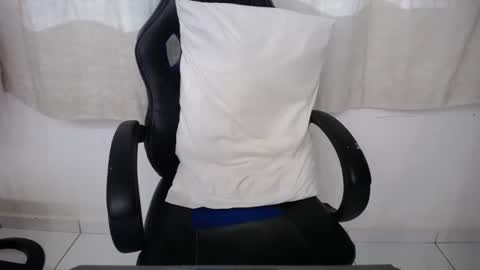 corolaxxl online show from November 6, 2025, 10:43 pm