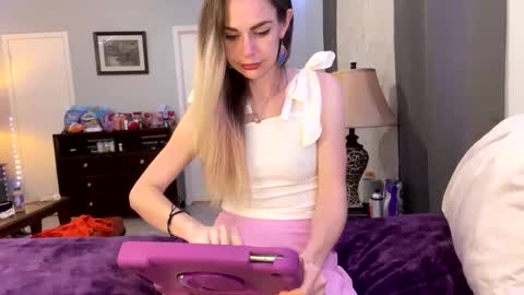 Snapshot of corolineclovr_and_kirkinator chatting on February 28, 2026, 6:14 am corolineclovr_and_kirkinator online show from February 28, 2026, 6:14 am