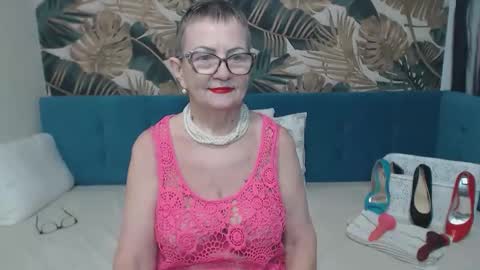 Snapshot of corssika chatting on November 23, 2025, 6:41 pm corssika online show from November 23, 2025, 6:41 pm