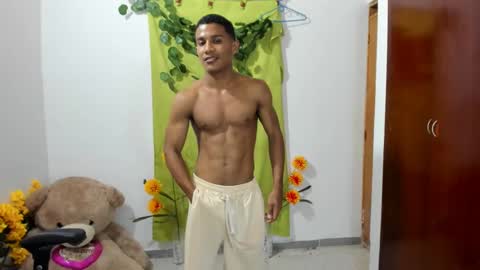 Ethan  online show from February 3, 2025, 2:58 am