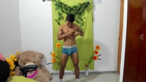 Ethan  online show from February 9, 2025, 12:49 am