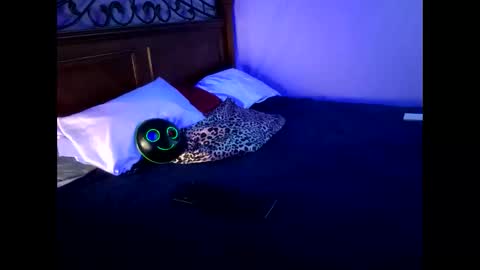 cosdaddy online show from September 15, 2025, 4:12 am