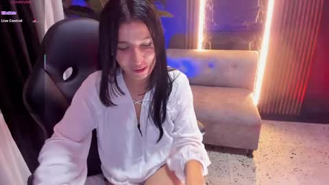 Snapshot of cositarika__ chatting on June 3, 2026, 2:33 pm Lunita online show from June 3, 2026, 2:33 pm