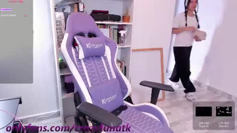 Snapshot of cositarika__ chatting on July 8, 2026, 1:37 pm Lunita online show from July 8, 2026, 1:37 pm