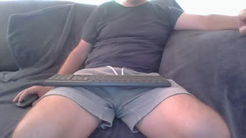 Snapshot of cosmickx chatting on July 3, 2026, 8:43 am Cosmick online show from July 3, 2026, 8:43 am