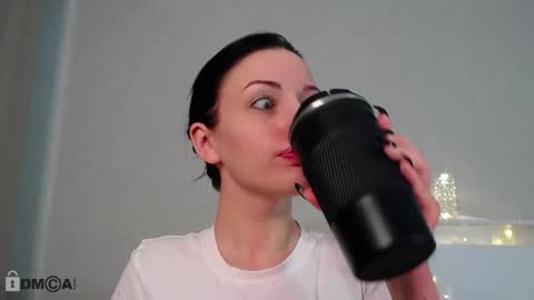 Snapshot of cosmo_bb chatting on January 19, 2026, 3:32 am Ana online show from January 19, 2026, 3:32 am