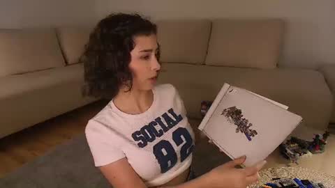 Snapshot of cosmos_baby chatting on July 4, 2026, 8:26 pm Luna online show from July 4, 2026, 8:26 pm