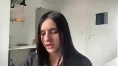 Anna online show from July 7, 2026, 1:48 pm
