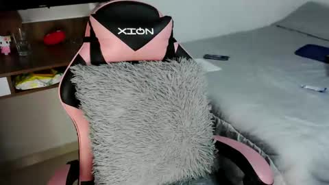 Snapshot of countessofthenight69 chatting on November 17, 2025, 5:46 am Emma steffano fraggacci online show from November 17, 2025, 5:46 am