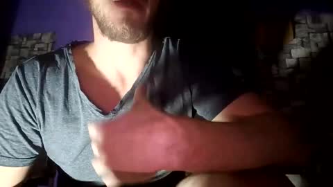 Snapshot of couple1622 chatting on November 29, 2025, 11:19 pm couple1622 online show from November 29, 2025, 11:19 pm