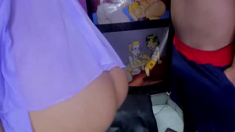 couple_hot2001 online show from October 13, 2025, 3:56 pm