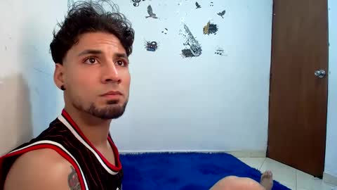 coupleeswetthott online show from February 12, 2026, 1:28 pm