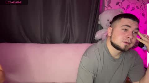 Emily  Ryan online show from November 7, 2025, 8:20 pm