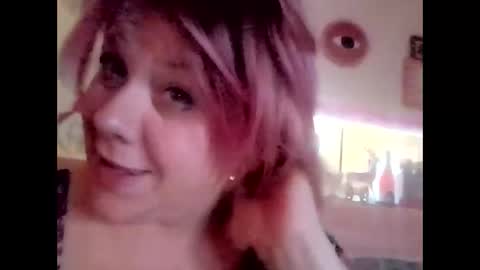 courtnylyn online show from February 16, 2026, 8:43 am