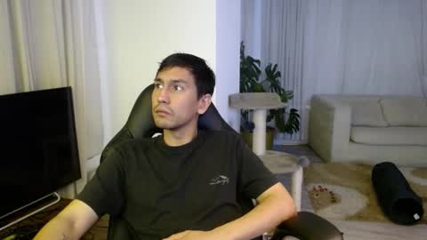 cowboy_co online show from October 28, 2025, 3:32 am