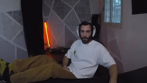 cowudder20 online show from January 9, 2025, 2:51 pm