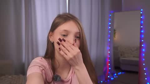 Lina online show from March 3, 2026, 8:20 am